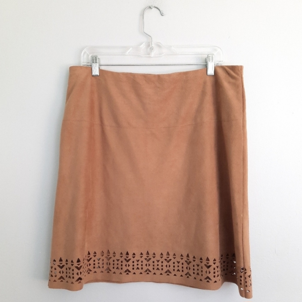 New Directions Petite Tan Cutout Skirt